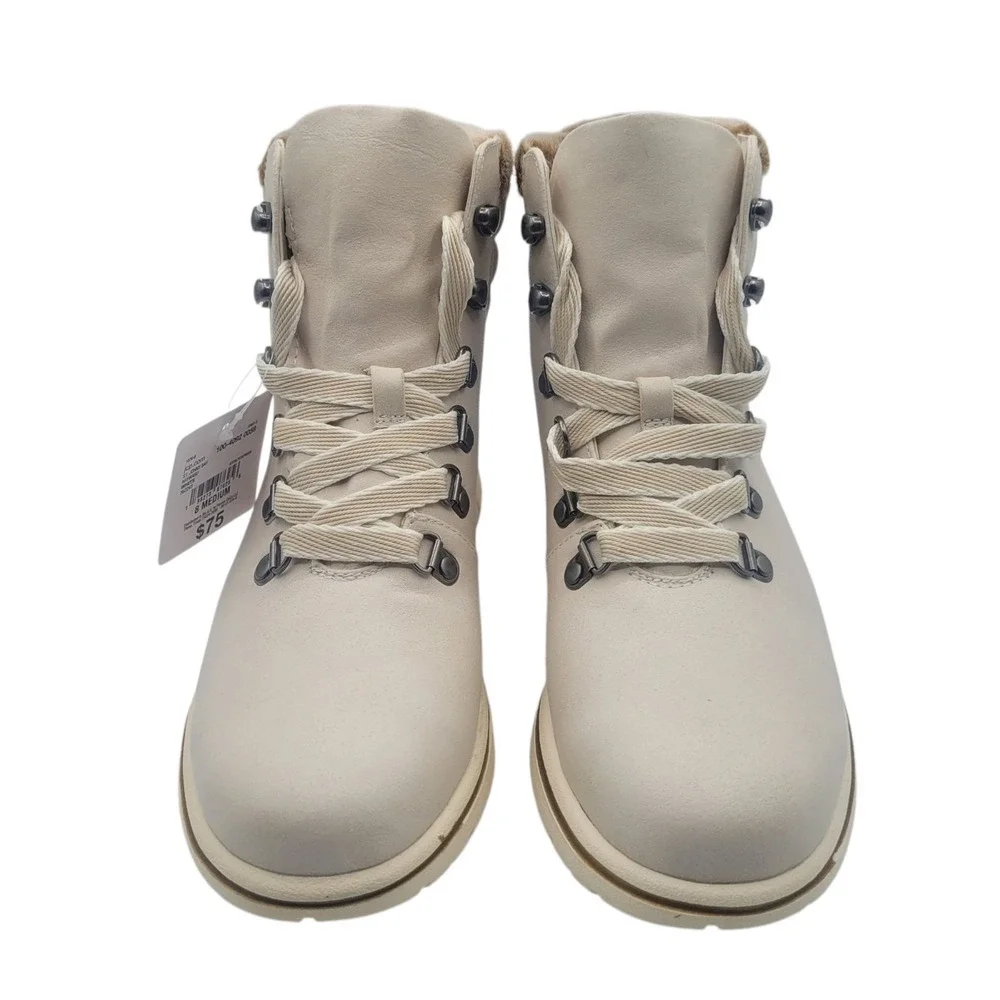 NEW St.‎ John's Bay Women's SJB Hayward White Boots Size 8 Medium | Memory Foam